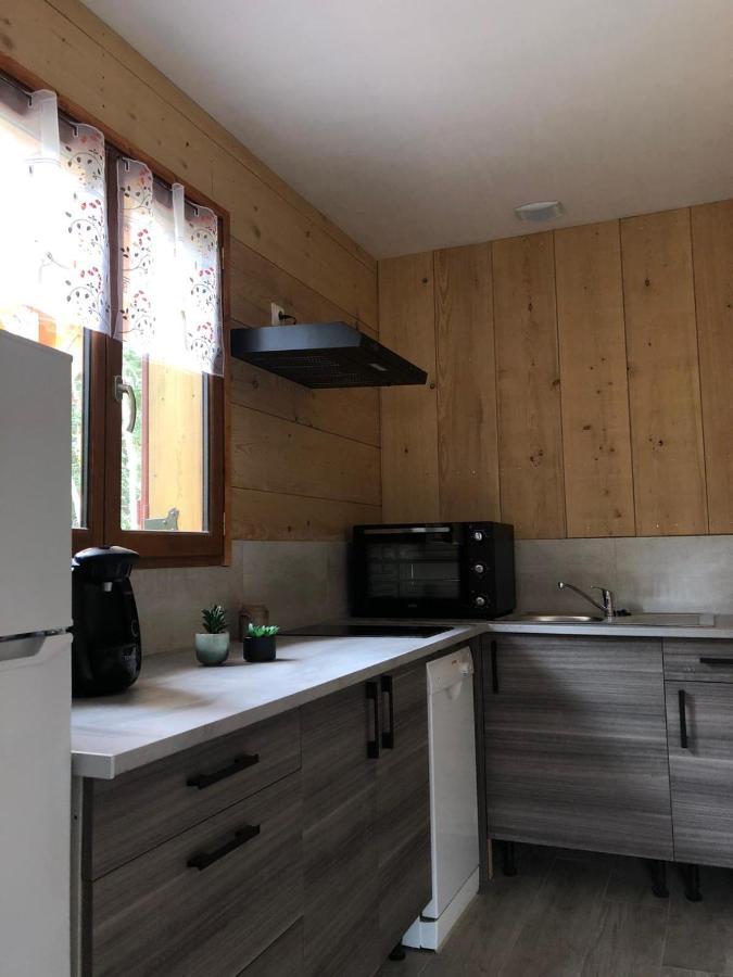 Les Chalets De La Garenne La Ferte-Beauharnais Luaran gambar